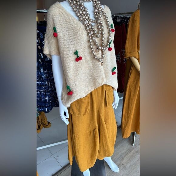 Sweater Blouse - Picture 3 of 4